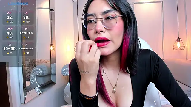 AzuraKindong online show from 02-12-25, 07:13