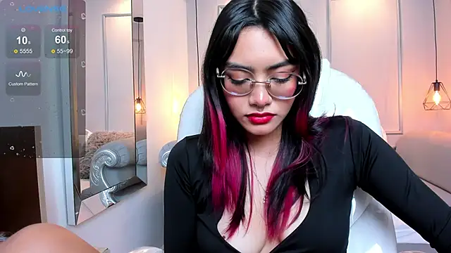 AzuraKindong online show from 02-12-25, 10:15