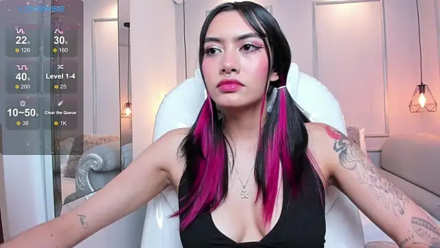 AzuraKindong online show from 02-20-25, 10:26