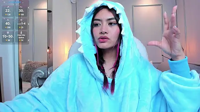 AzuraKindong online show from 03-11-25, 01:26