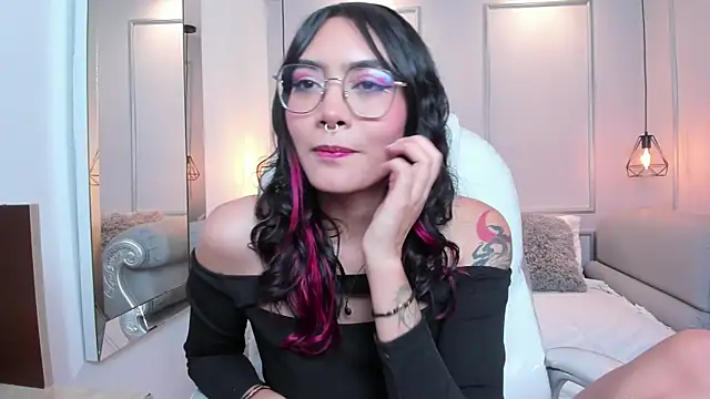 AzuraKindong online show from 03-21-25, 10:28