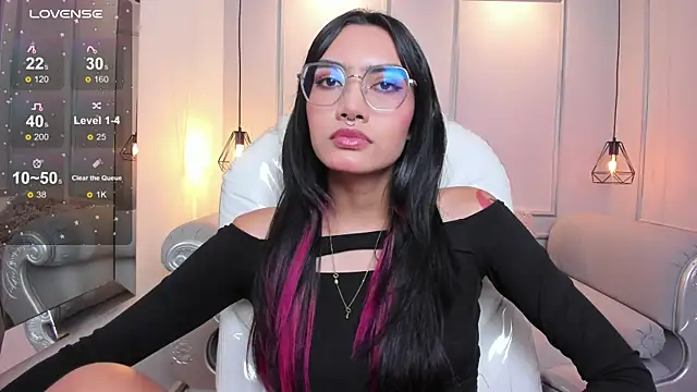 AzuraKindong online show from 09-08-25, 07:24