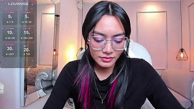 AzuraKindong online show from 09-17-25, 07:26