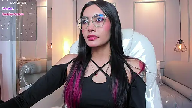 AzuraKindong online show from 10-22-25, 07:24