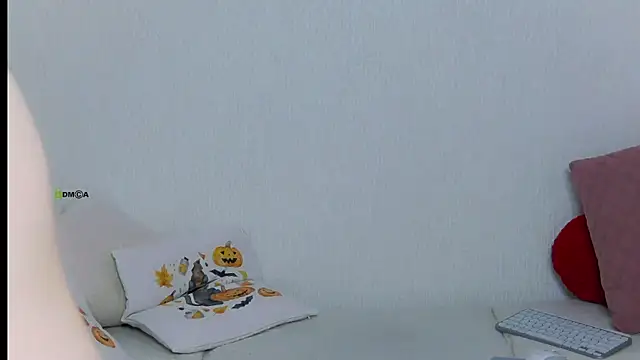 Snapshot of Haters__ chatting on 09-29-25, 05:18 Haters online show from 09-29-25, 05:18