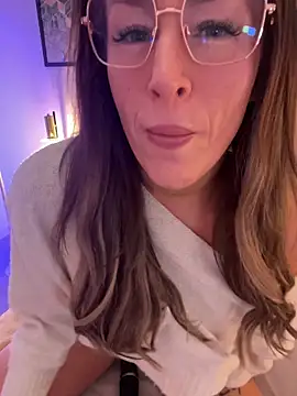 ChristyAdair online show from 11-20-25, 10:42