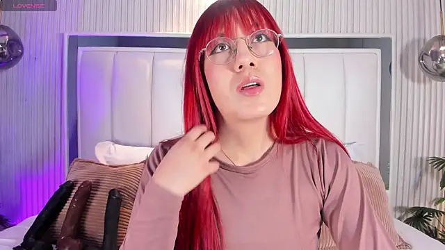 Snapshot of Ale23_ chatting on 10-10-25, 11:15 Ale23  online show from 10-10-25, 11:15