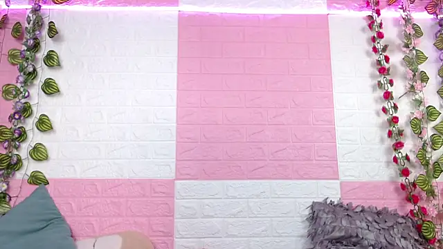 AnyaFloyd69 online show from 02-22-25, 08:42