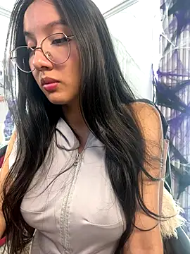 AnyaFloyd69 online show from 10-30-25, 08:53