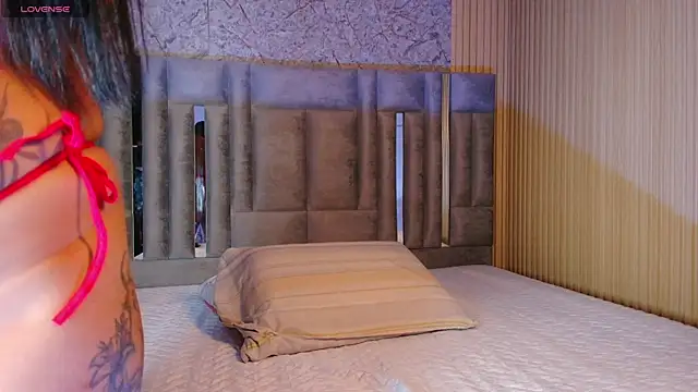 Snapshot of cattaleeyaa chatting on 12-16-25, 12:54 cattaleeyaa online show from 12-16-25, 12:54