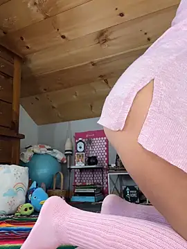 Snapshot of DanaeJustine chatting on 10-10-25, 03:00 DanaeJustine online show from 10-10-25, 03:00