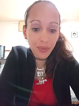 Zorrita Fox online show from 10-31-25, 05:14