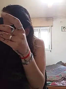 Zorrita Fox online show from 11-17-25, 05:30