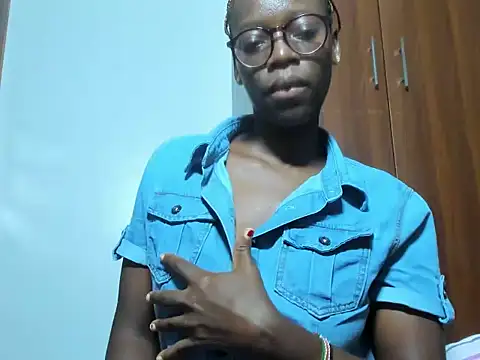 Snapshot of afro_pop chatting on 02-15-25, 03:31 afro pop online show from 02-15-25, 03:31