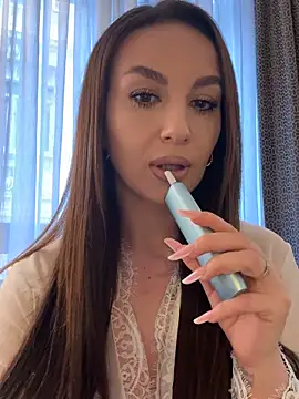 SecretSienna online show from 03-23-26, 07:45