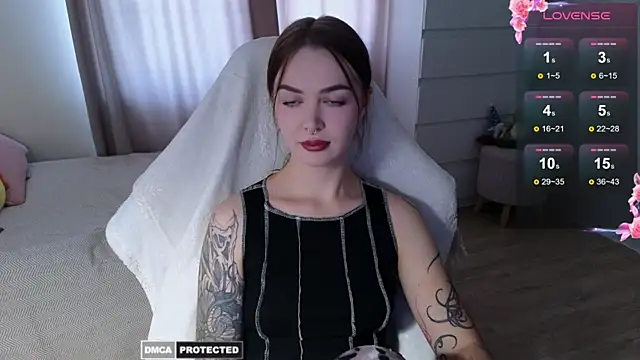 kate leoo online show from 09-29-25, 10:53