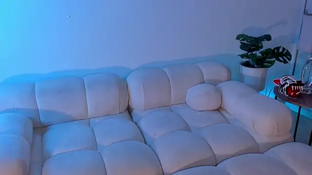 Snapshot of freya_bella_ chatting on 03-06-25, 06:30 freya bella online show from 03-06-25, 06:30