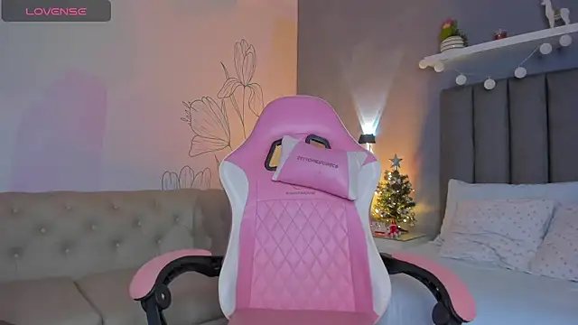 atenea jones online show from 12-18-25, 07:20