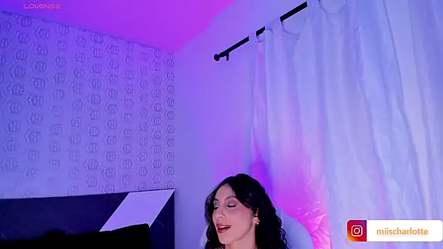 Snapshot of MiissCharlotte chatting on 01-19-25, 07:58 MiissCharlotte online show from 01-19-25, 07:58