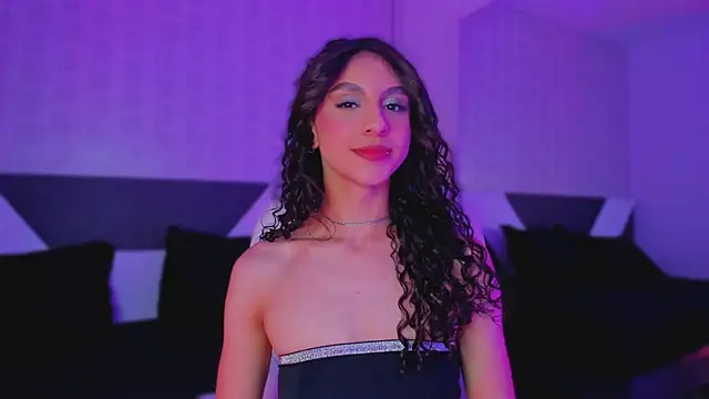 Snapshot of MiissCharlotte chatting on 03-10-25, 05:11 MiissCharlotte online show from 03-10-25, 05:11