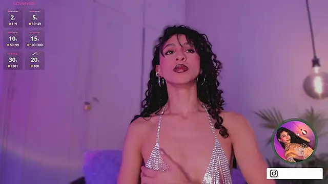 Snapshot of MiissCharlotte chatting on 09-20-25, 04:35 MiissCharlotte online show from 09-20-25, 04:35