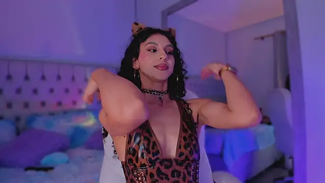 Snapshot of MiissCharlotte chatting on 10-29-25, 03:09 MiissCharlotte online show from 10-29-25, 03:09