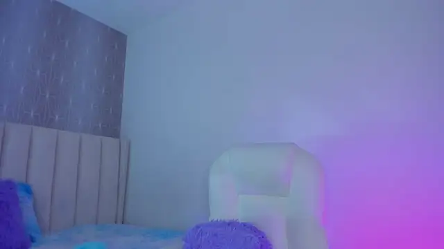 Snapshot of MiissCharlotte chatting on 11-20-25, 03:39 MiissCharlotte online show from 11-20-25, 03:39