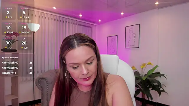 Aida adams online show from 03-08-25, 02:12