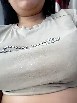 Snapshot of Anamika_24 chatting on 01-07-25, 01:03 Anamika 24 online show from 01-07-25, 01:03