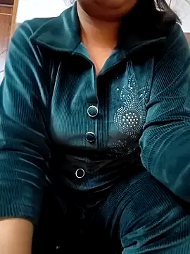 Snapshot of Anamika_24 chatting on 02-05-25, 03:23 Anamika 24 online show from 02-05-25, 03:23