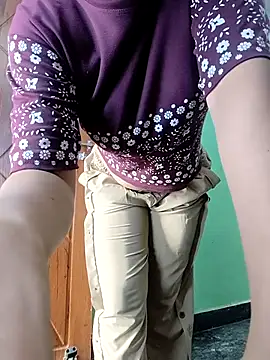 Snapshot of Anamika_24 chatting on 10-03-25, 03:03 Anamika 24 online show from 10-03-25, 03:03