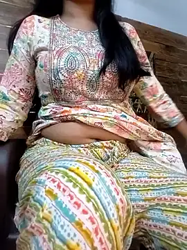 Snapshot of Anamika_24 chatting on 10-23-25, 04:23 Anamika 24 online show from 10-23-25, 04:23