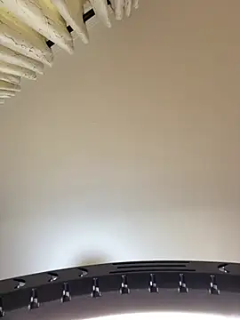 MsWhiteChocolatte online show from 01-04-25, 06:30