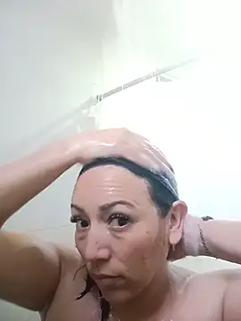 Laura martin  online show from 07-06-26, 12:57