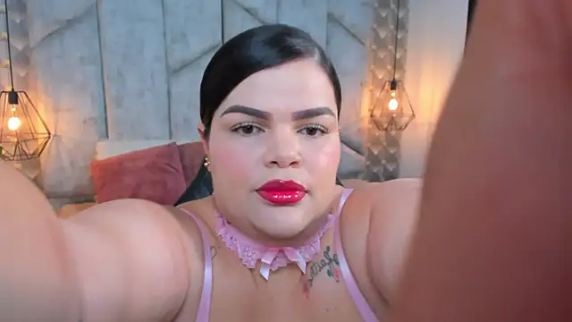 Snapshot of Sara_Thompsoon chatting on 03-10-26, 11:59 Sara Thompsoon online show from 03-10-26, 11:59