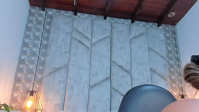 Snapshot of Sara_Thompsoon chatting on 03-11-26, 12:22 Sara Thompsoon online show from 03-11-26, 12:22