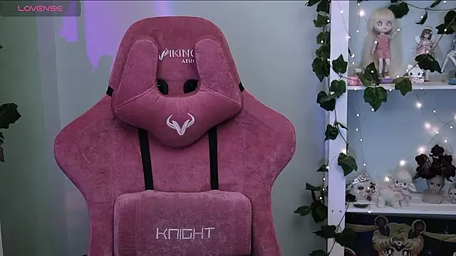 prettybones online show from 03-04-26, 09:21