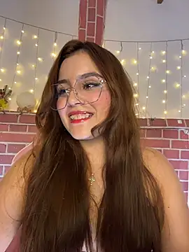 Snapshot of Juanelopez1 chatting on 05-23-26, 03:12 Juanelopez1 online show from 05-23-26, 03:12