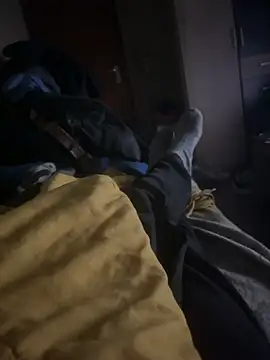 Snapshot of FreshWonder0 chatting on 12-14-25, 09:19 FreshWonder0 online show from 12-14-25, 09:19