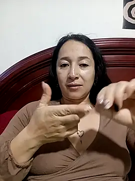 emilypoppy3 online show from 09-25-25, 02:15