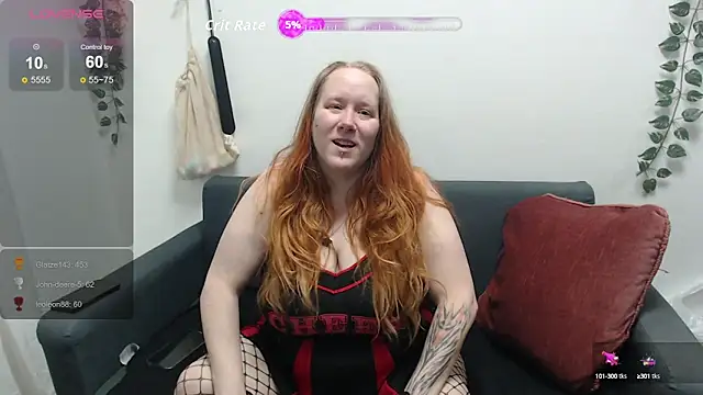 Snapshot of MaraNightmare chatting on 10-15-25, 04:51 MaraNightmare online show from 10-15-25, 04:51