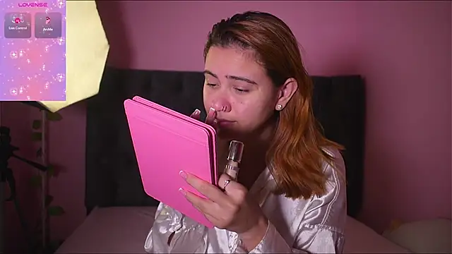 IsabellaFerreiraa online show from 03-21-25, 11:22