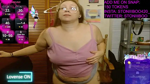 Snapshot of Stoniiiboo chatting on 12-14-24, 10:56 Stoniiiboo online show from 12-14-24, 10:56