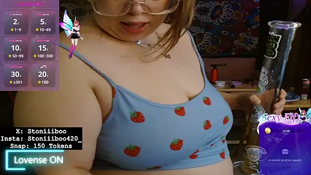 Snapshot of Stoniiiboo chatting on 02-13-25, 04:28 Stoniiiboo online show from 02-13-25, 04:28