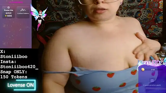 Snapshot of Stoniiiboo chatting on 02-22-25, 01:13 Stoniiiboo online show from 02-22-25, 01:13