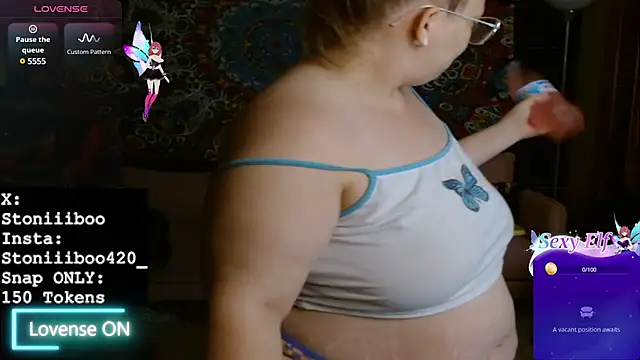 Snapshot of Stoniiiboo chatting on 03-04-25, 01:17 Stoniiiboo online show from 03-04-25, 01:17