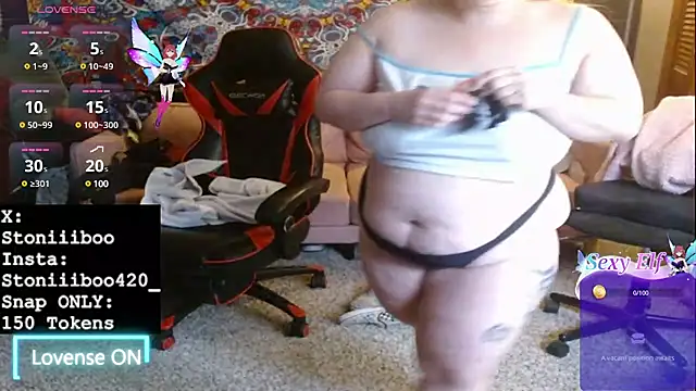 Snapshot of Stoniiiboo chatting on 03-08-25, 03:02 Stoniiiboo online show from 03-08-25, 03:02