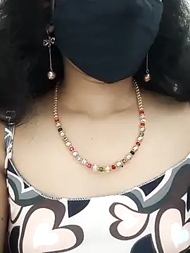 Angleannie online show from 10-14-25, 04:13