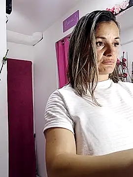 sweetfantasyy69 online show from 05-13-26, 05:21