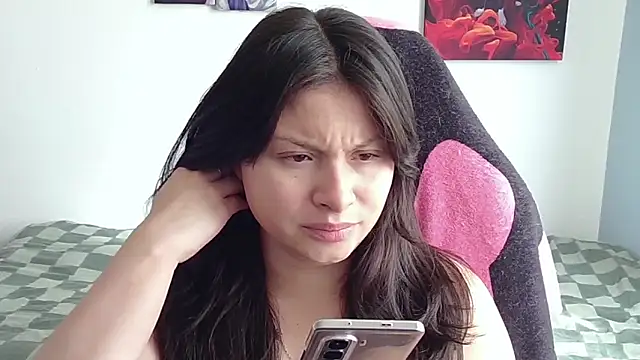 Snapshot of jessica_gomez chatting on 10-24-25, 12:45 jessica gomez online show from 10-24-25, 12:45